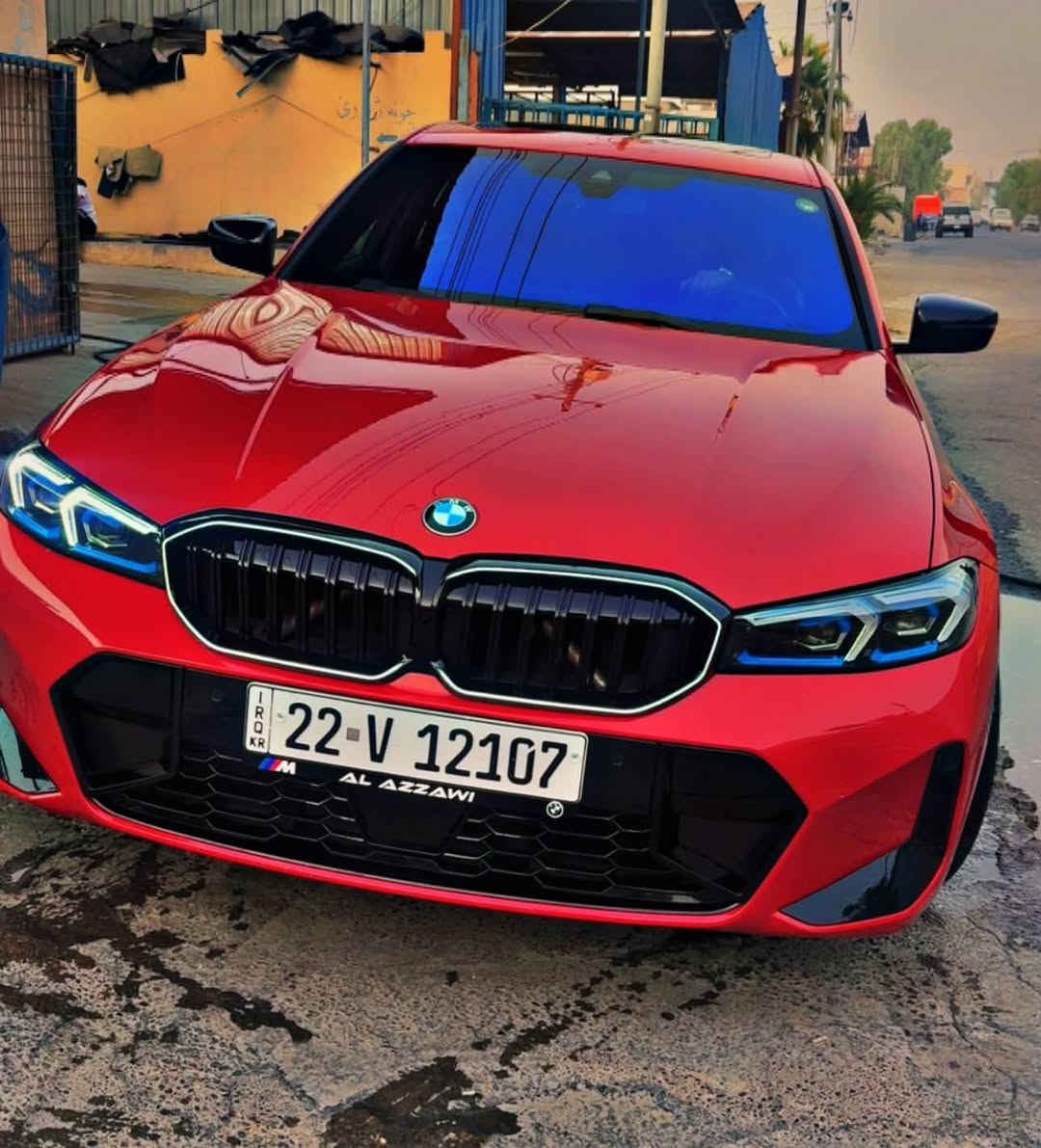 bmw 330i 2023
فول مواصفات✔️

محرك 2000 تون تيربو 
حادث جاملغ امامي العكس السائق ولباب الخلفيه بدون دواخل بدون ايرباك 
وشويه من جاملغ خلفي بارد بدون صبغ
سياره كامله بدون نقوصات 
شخطين بالبند تكحيل بدون صبغ
 السياره ماشيه 37 الف ميل
سياره باسمي  هزه وسنويه 2025

تفاصيل ودزلك سونر السياره 
***********
ولشراي يدلل منختلف ع سعر
