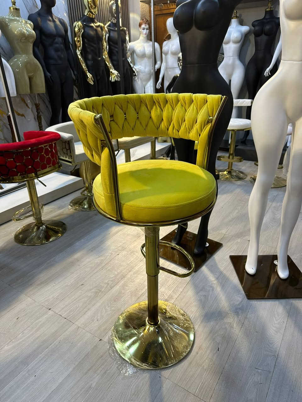 انطاليا  مختصيين لتجارة انواع المليكانات
الرجالية والنسائية والاطفال
للحجز /*********** /***********
يوجد توصيل لجميع العراق
جمله مفرد 
بغداد مخازن الشعب
..
