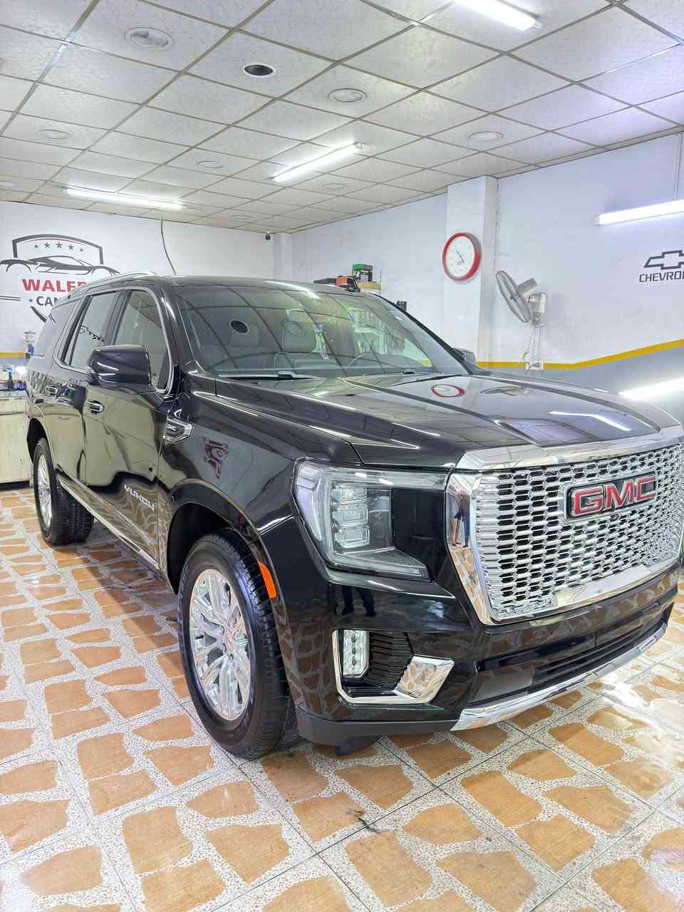 جيمسي يوكن 2023 
Slt
فول مواصفات عدا البانوراما 

جنطه جلاق 
كامرة ٣٦٠

كشن تدفئه تبريد 
كشن كهرباء 
محرك 5300
حساس امامي و خلفي 
شحن واير ليس 
داتشو 
الضرر كما موضح بالصور 

ربع جامرلغ امامي صبغ 

بدون ايرباك 

بعدها مامرقمه فحص مؤقت
للاستفسار الاتصال بالرقم او واتساب 
***********
