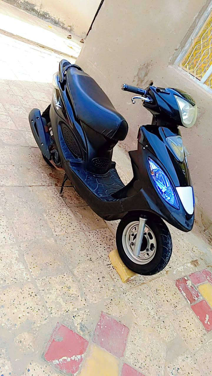 السلام عليكم
دراجه كامكو للبيع دراجه حلوة وجاهز محرك مفتوح بوشه وبستم بس خير من الله كهربيات كله شغاله تخم تاير جديد 
العنوان ذي قار الرفاعي السعر 450 وبيها مجال بسيط 🤏
اتصل على الرقم ***********  وتحياتي للجميع💁
