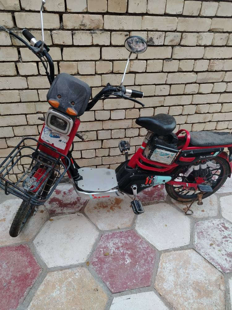 دراجه شحن لبيع عيزه بطاريه وسعر 100 رقم الجوال *********** كربلاء, العراق
