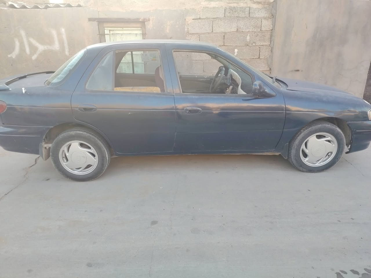 سياره سيفيه 1997 محركه خير من الله بسعر 28 ورقه بيه مجال قليل تواصل مع الرقم ***********
