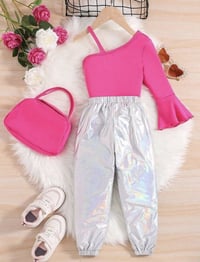 بضاعة العيد • ملابس أطفال