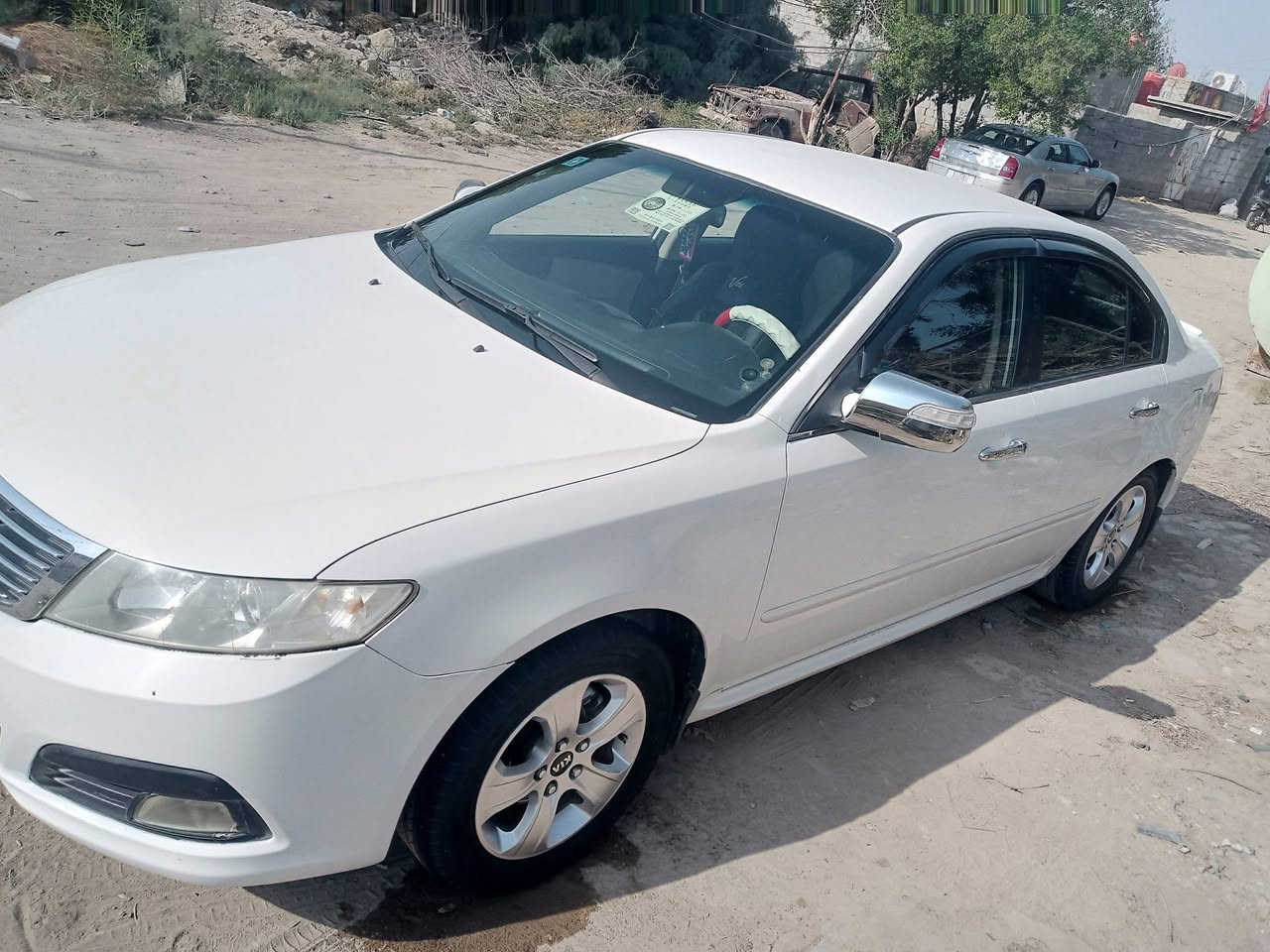 السلام عليكم سياره للبيع اوبتمامديل 2009سنويه ل28وهزه جديد رقم نجف انكليزي تخم تاير جديد ابيع على السونار الي منشور المكان واسط الكوت اتصل على***********
