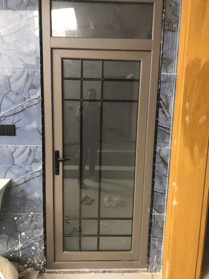 ابواب وشابيك المنيوم وpvc مال معرض سعر مناسب  مكان الكوفة شارع المعمل  ابيعهن كلهن السعر 500 الف 
 ***********
