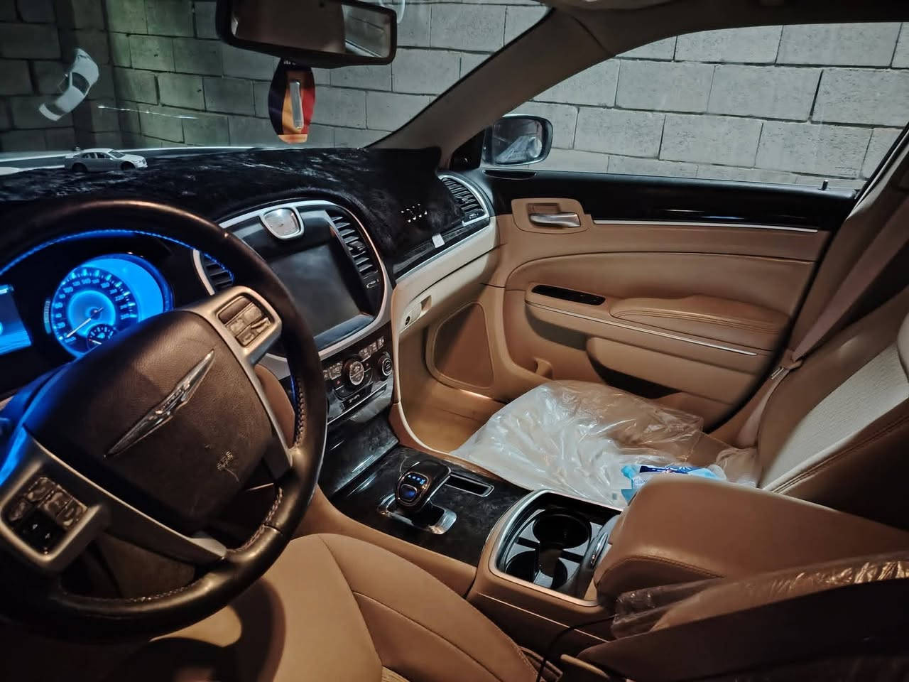 السلام عليكم اوباما ادوات حاوية 2013  خليجي 6V  3600 المكان البصرة السعر اتصل ***********
