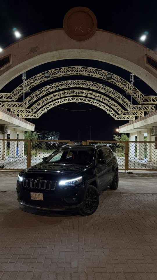 للبيع او المراوس
2019 
حادثها خفيف بنيد فقط وصبغ جاملغات توحيد لون والباقي كفاله
كير ومحرك كفاله
تبريد ثلج
السيارة جديدة كلش 
حداديه وتخم تاير كله جاهز
مبدل ولف حماوه وراديتر جديد ومبرمج المراوح عاصفه يعني الحماوه فول وماتصعد ابد ومسويلها ادامه كامله للمحرك من بلكات ونوزلات وتنظيف غرفة الاحتراق والسياره ماشاءالله طلقه وناعمه كلش
المواصفات 
4️⃣4️⃣ فورويل
لاتيتود المعروفه
تدفئة كشنات وستيرن
تثبيت سرعه 
حساس اطارات 
تشغيل ع بعد 
كاربلاي 
اندرويد اوتو
مثبت سرعه
3 وضعيات قياه
ماشية 72 الف

السعر 155 وبيها مجال كلش بسيظ
شباب السياره مال جناي مو مهجومه اكو حتى ب120
***********
