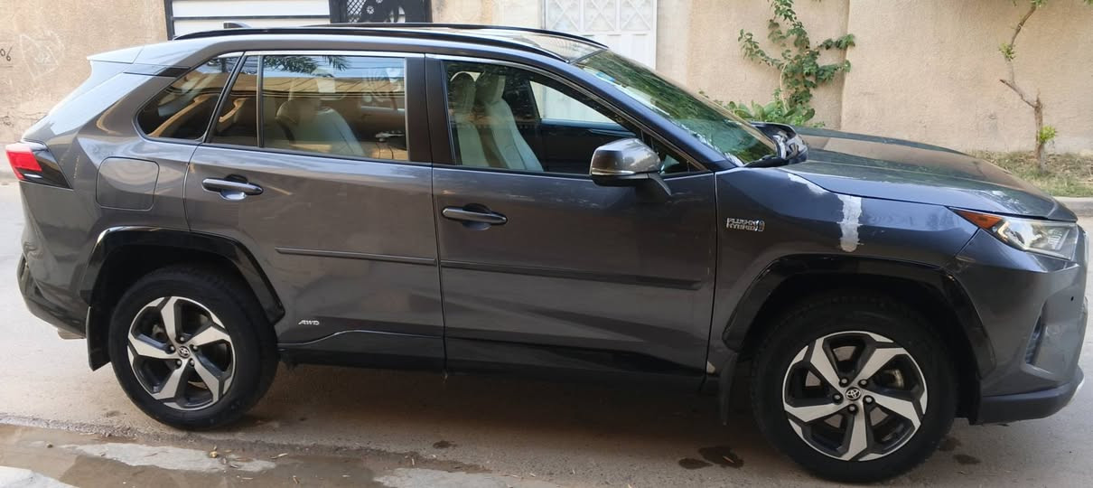 للليع
راف 4  2021 برايم 
بلكن هايبرد
لون فيلي 
رادار مع حساسات بالمراة الجانبية
ويل كب 
3انظمة للتشغيل ( محرك ، هايبرد ، كهرباء ) 
انارة زنون 
كشنات قماش 
محرك 2500
4 سلندر 
هوك سحب من اصل السيارة
4 مودات قيادة 
كروس سرعة 
رادار توقف 
مانع انلاق 
نقطة الزاوية العمياء 
تبريد قطعتين امامي خلفي
مقعد السائق كهرباء
نظام المنحدرات 
كار بلي على كيبل الموبايل 
تبديل بنيد ودعامية الامامية 
للاستفسار الاتصال على الرقم ***********
