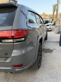 جيب 19 بلاك توب للبيع رقم بغداد  مكفوله عدا حادث امريكا ( صور الحادث و...