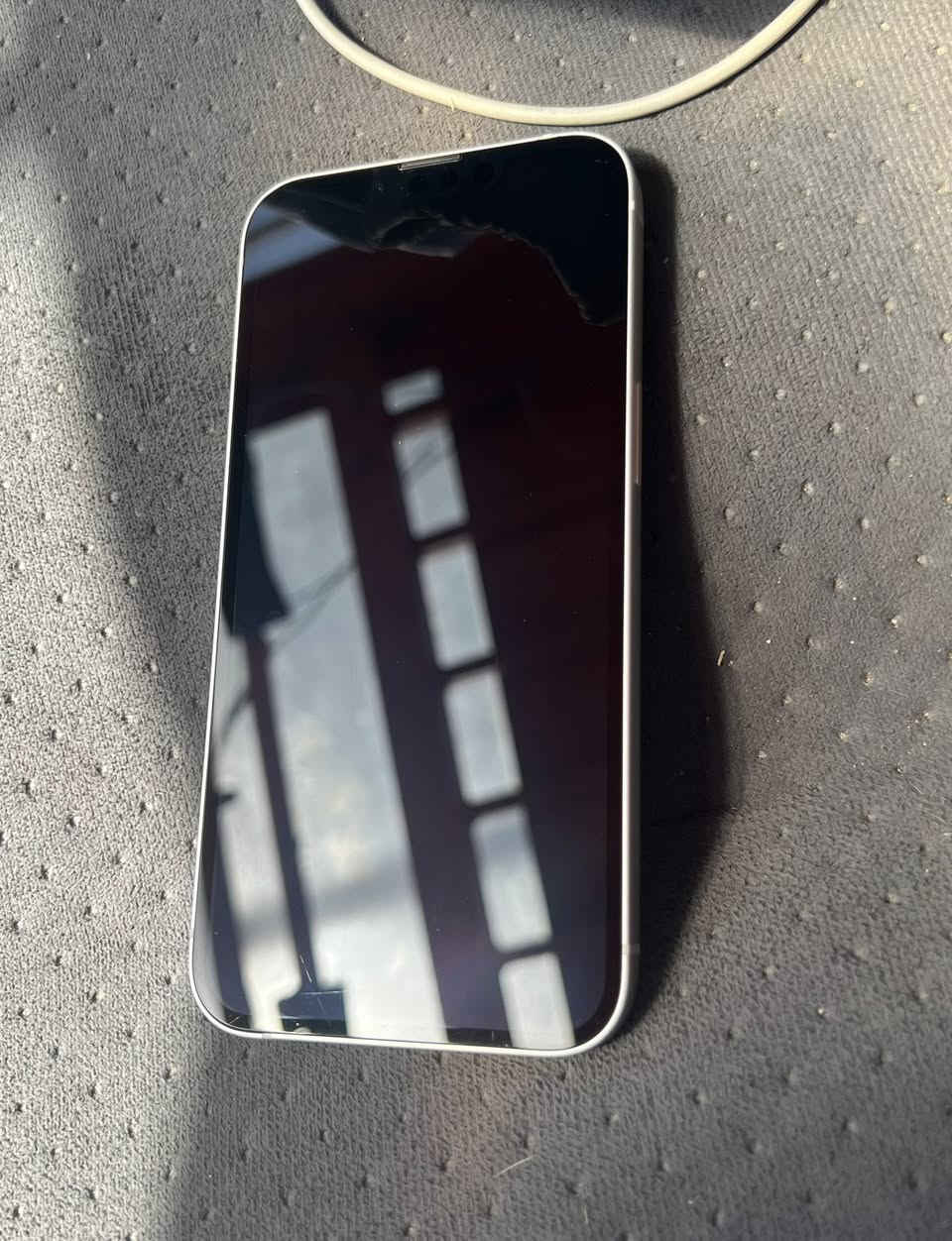 ايفون 13 عادي لون ابيض جهاز نضيف اكفلة الك كفالة عامة
✅-بطارية 79

✅-فيس ايدي شغال

✅-شريحة وحدة

✅-جهاز بلادي ممبدل بي شي

✅-كامرات كلها شغالة 

✅-جهاز شخط واحد مابي مثل ماتشوف كدامك 

✅-مستخدم اقل الشهر بسس…

#للمراوس_والبيع)

شعندك جهاز نزل بالتعاليق اقل ال12 البرو ماكس لتنزل 

واذا بيع سعر 445 وبي مجال حك الجية شي بسيط❤️‍🩹.


**إذا كنت صاحب هذا الإعلان وتريد حذفه لأي سبب، رجاءا أرسل رسالة إلى الدعم الفني**