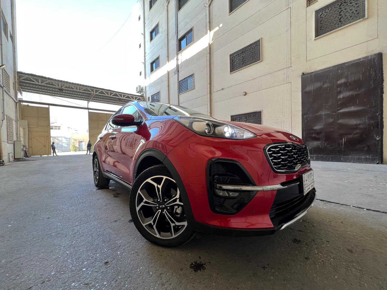 كيا سبورتج (جيتي لاين) (خليجي)🔥
(GT-line)
موديل 2020 
رقم صاحب السياره ..*********** 

المواصفات 
انضمه القياده (SPORT،ECO,NORMAL)
سقف بانورامي 
بصمه 
بصمه ابواب 
بصمه تشغيل عن بعد 
حساس امامي خلفي 
هاند بريك دكمه
شحن لاسلكي
شاشه كار بلي 
تحكم سترين
مثبت سرعه 
كاميرا خلفية
صندوق كهربائي 
مري شفطر
