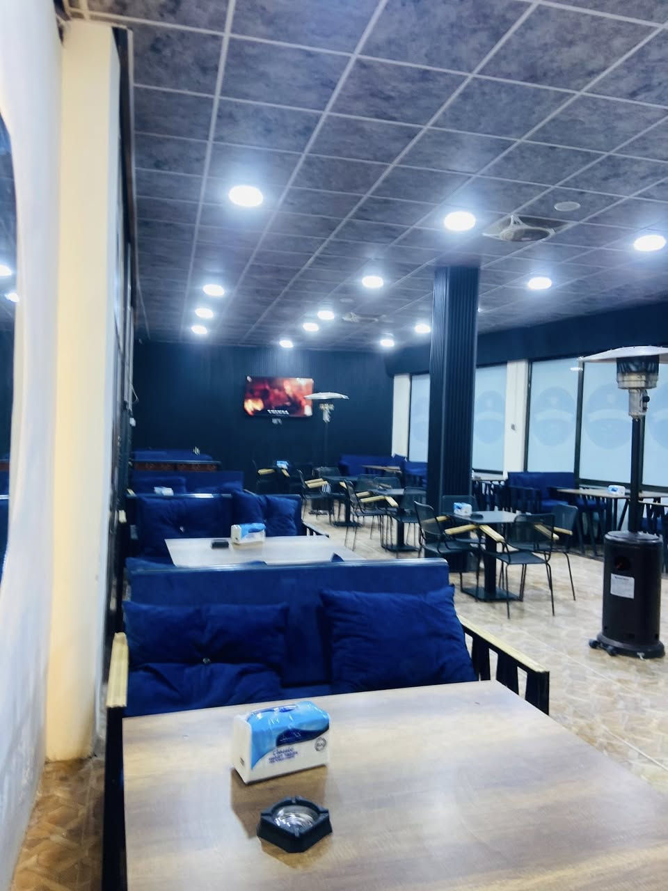 نعلن وبكل حماس افتتاح
كوفي شيشه ☕💨
 اوقات 
العمل 
8صباحاً - ١ ليلاً 
مكان مو بس كوفي…
مكان يجمع المزاج العالي، الضحكة الحلوة،
والقعدة اللي تطول وانت مرتاح 😎

☕ قهوة تضبط يومك
💨 شيشة نكهاتها فخمة وموزونة
🎶 أجواء شبابية تعيشك اللحظة
👥 قعدات أصدقاء، سهرات، ولمّات ما تنمل

تعال وخلي مزاجك علينا،
وخلي الهدوء والدلع يبعد عنك ضغط اليوم
كوفي شيشه
وين القعدة تصير حكاية،
وكل زيارة تكون غير عن قبلها 🔥

📍 الموقع:
الأنبار – هيت
شارع مستشفى
مجاور معرض سلام

🔥 بانتظاركم بأقوى افتتاح
ولا تنسون… المكان هذا معمول حتى يناسب ذوقكم 😎💨

نراكيلكً وعصايرك جاهز قبل لا تطلب 
هلا بيكم


**إذا كنت صاحب هذا الإعلان وتريد حذفه لأي سبب، رجاءا أرسل رسالة إلى الدعم الفني**