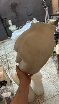 عندي رجلين  نسائي ونص جسم بناتي ومليكان شورت ابيع الزوج ب5 مكاني بغداد...