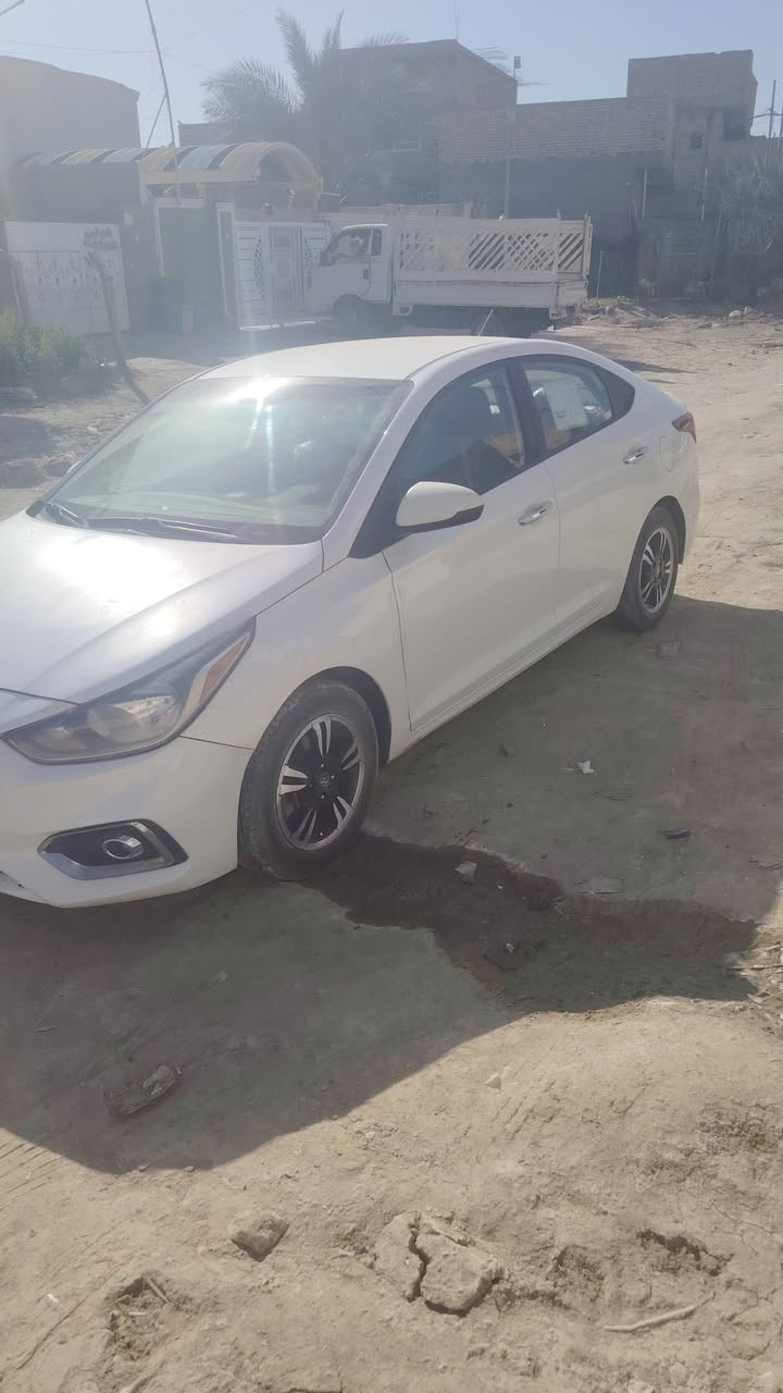 اكسنت موديل ١٩امريكي للبيع رقم بابل تحويل مباشر السياره ونضيفه خير من الله سونار موجود كير مكينه كفاله استفسار اتصل ***********
