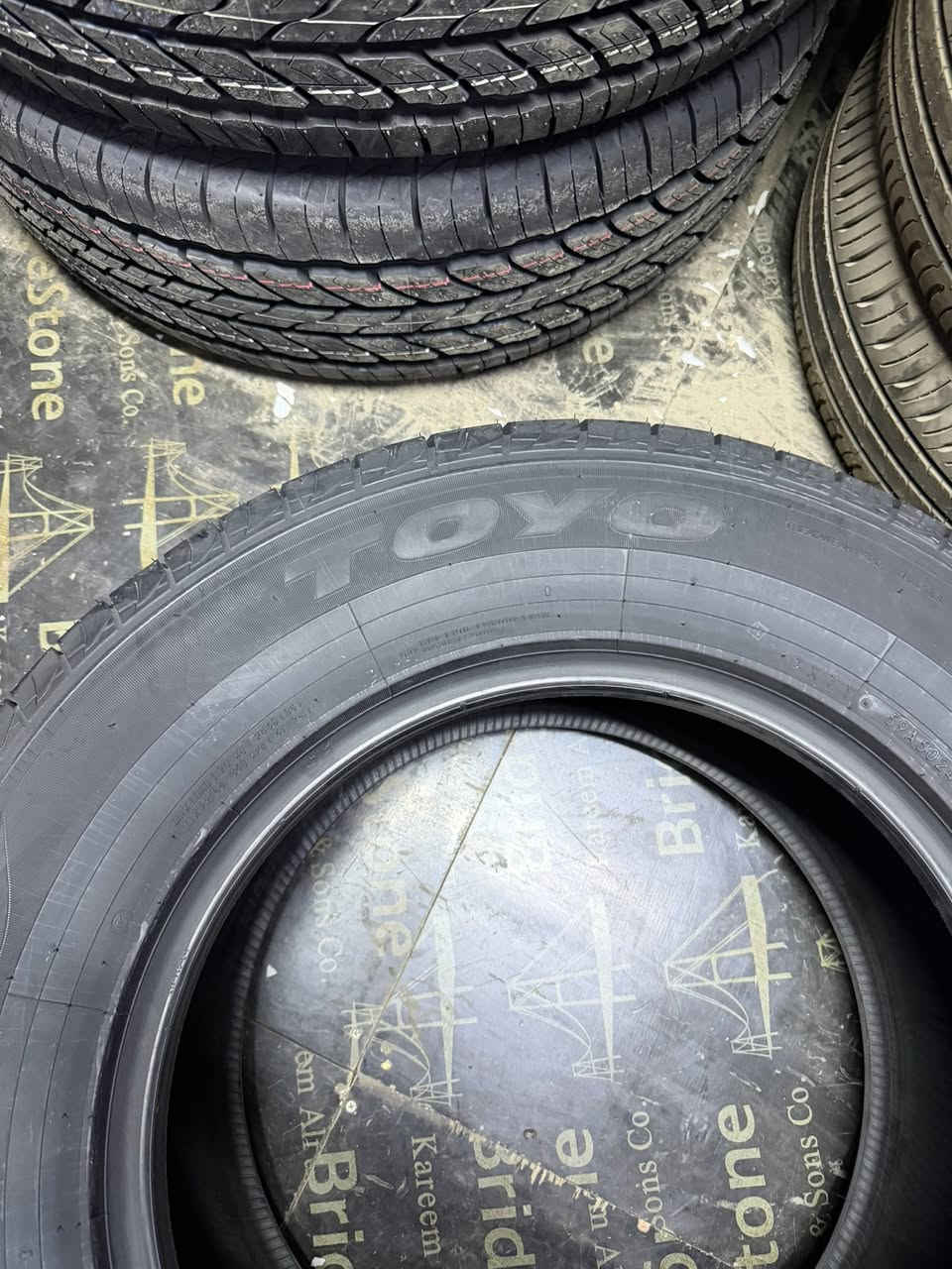 تاير تويو ياباني جديد ٢٦٥.٦٥.١٧ متوفره 
واتساب ***********

توصيل لجميع محافظات موجود
