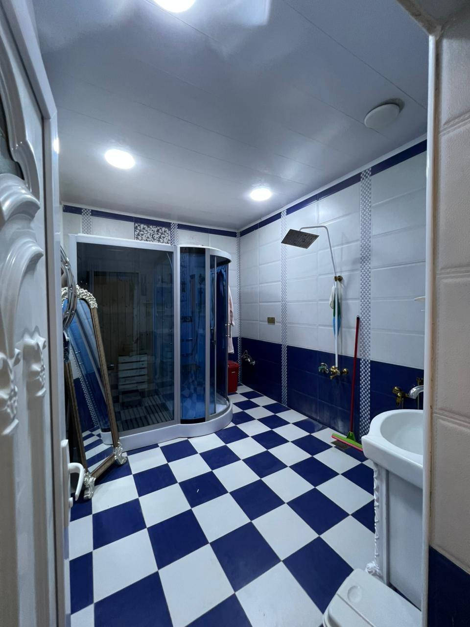 السلام عليكم
للبيع دار المساحة ١٢٠ م طابو صرف
ثلاث طوابق
العنوان كربلاء حي الوفاء قرب أسواق معالي
لاستفسار اتصل *********** او تساب ***********
