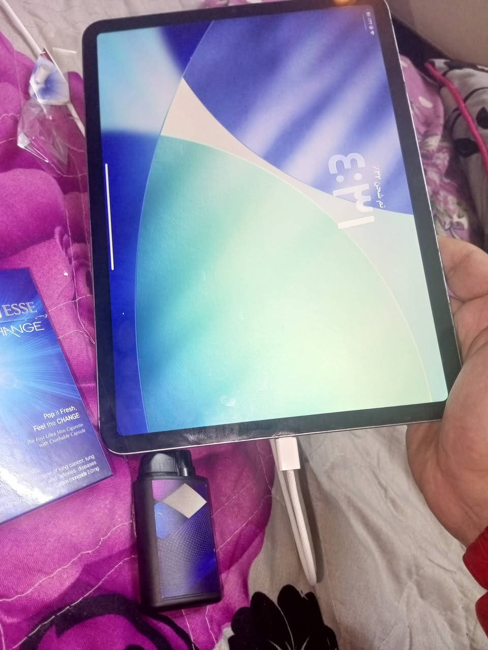 ايباد M2  للبيع فقط مستبدل شاشه تجاريه وليس اصليه كله شغال الجهاز اي مشكله مابي بغداد 128ذاكره سعره 600 بي مجال كلش بسيط *********** وياه شاحنه اصليه وكارتونه ماله
