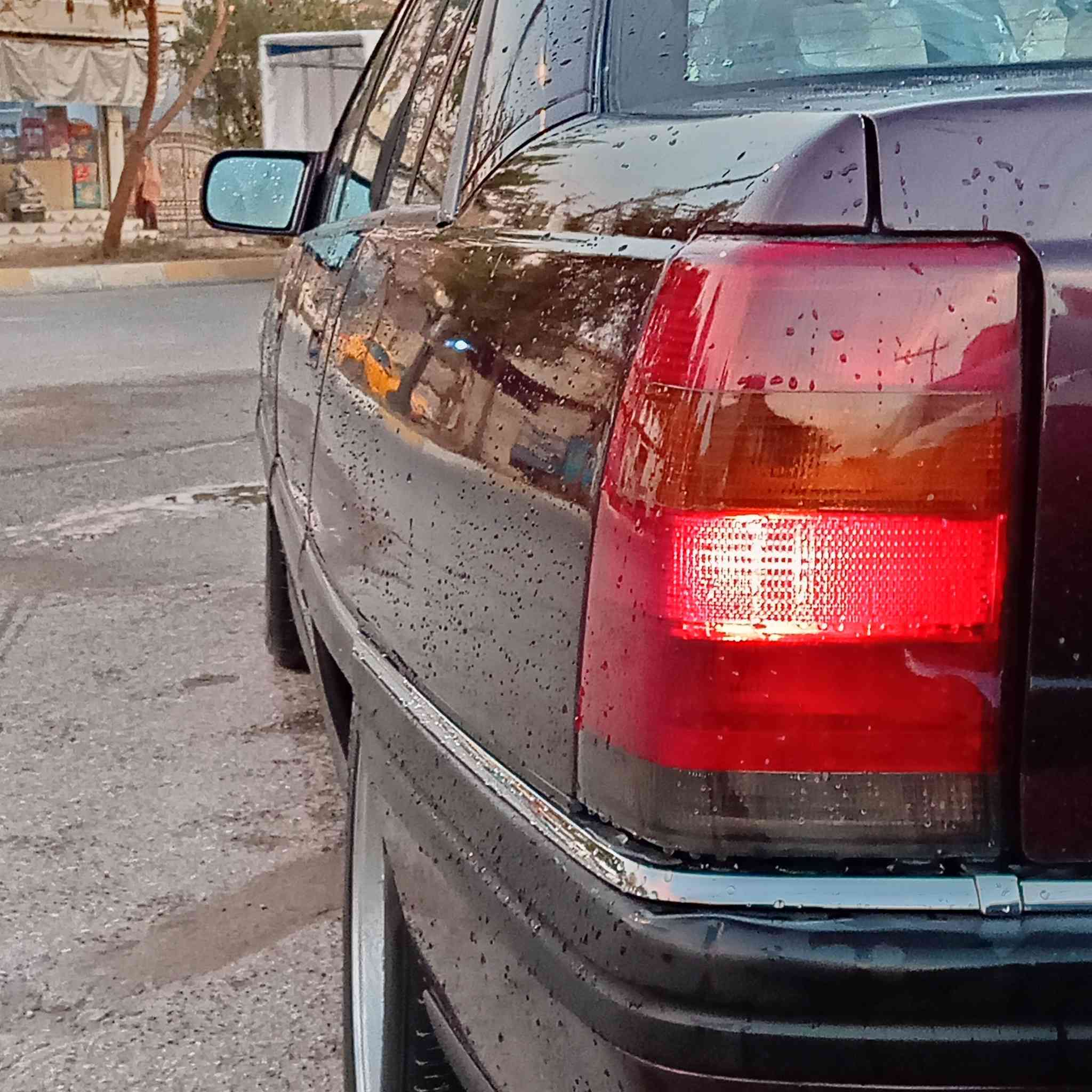 أوبل اوميكه موديل ٩٢ محرك ٢٠سنويه حد ٢٧صبغ عام جماليه***********
