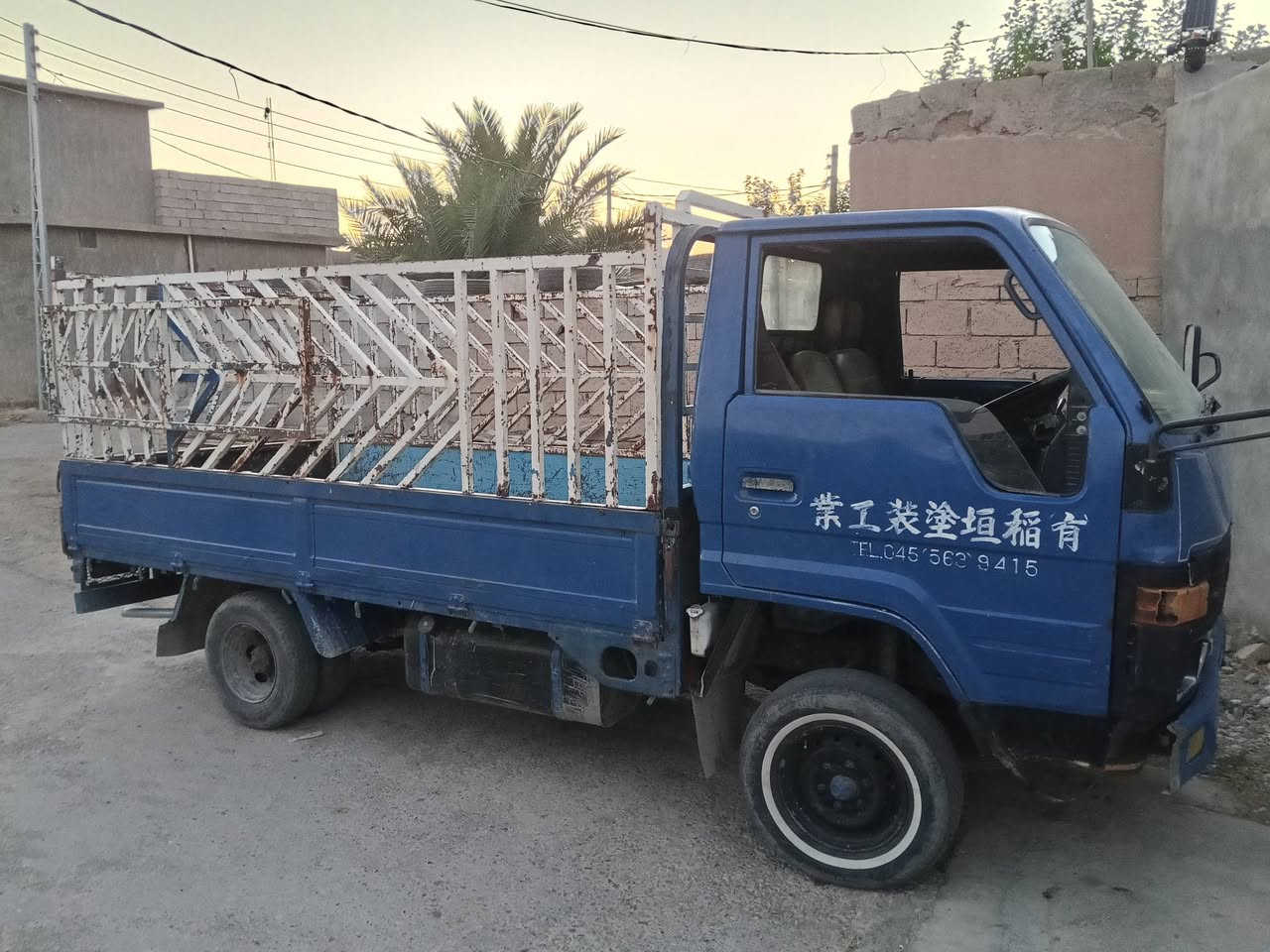 السلام عليكم ورحمة الله وبركاته
داينا تيوتا محرك كاز 3000 قبق اسود لا صرف ولا تنقيص نضيف كير اكسل شاصي كله نضيف الكشر نضيف موديل 91 بدي ثابت سياره خير من الله سعرهه 45 بيهه حك الجيه ***********
