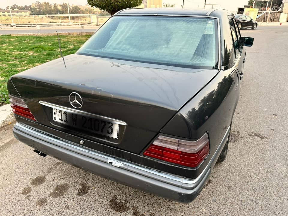 للبيع فقط مرسيدس بيبي موديل 1995  بدون ضربه صبغ عام قواعد وشواصي دبلات بلاديه 
محرك وكير بلاديات وجدد  300 عنكبوت   سلايد جام كهرباء سنترلوك دبل مروحه دبل فيت بم مري كهرباء 
داخل مخمل بلادي جديد 
ويل كب تفاح  ... 
رقمه بغداد انكليزي سنويه وهزه وفحص جدد تحويل مباشر 
مكانه بغداد العطيفيه والسعر  65 ورقه وبيه مجال بسيط ***********
