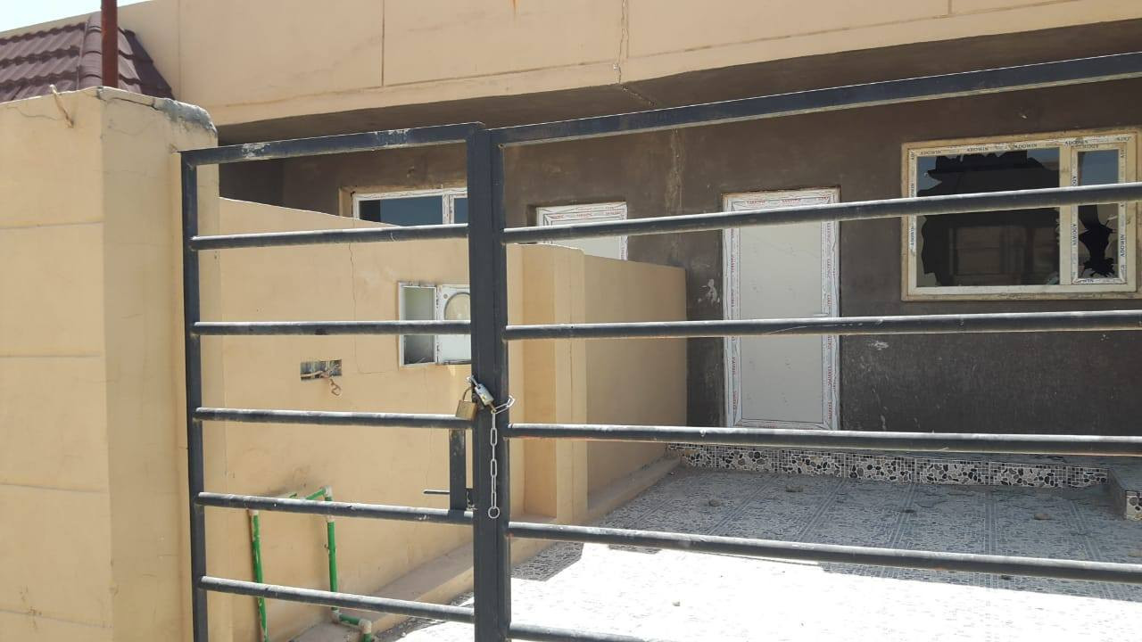 دار للبيع في مجمع دريم ستي  مساحته ٢٠٠ متر، نوع النموذج B. المبلغ الواصل الى الشركة ٣٧ مليون و ٦٠٠ الف دينار، المبلغ المتبقي ٥٠ مليون و ٤٠٠ الف دينار
سعر البيع ٢٧ مليون و ٦٠٠ الف دينار
للأستفسار الاتصال على الرقم ***********
