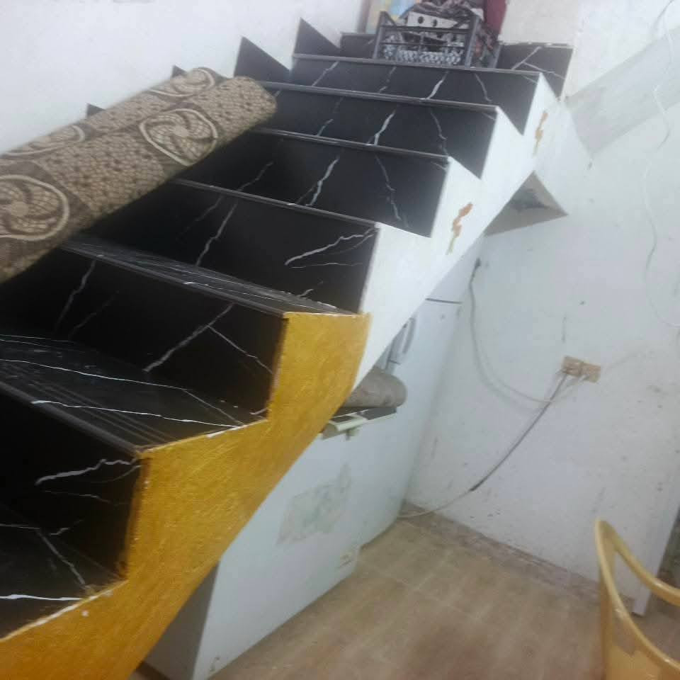 #دار للبيع -مساحة 100م--بيع مستعجل 
#الموقع :- بنجاعلي قرب جامع بلال حبشي
_______________
فرع تبليط
#بناء نظيف                                                              #فرع عريظ                                                                 #منطقة فول خدمات    
غرفة نوم _هول _مطبخ _صحيات 
طابق ثاني غرفة نوم                                                                                                                 
------------------------   
سعر 23مليون بي مجال
------------------------                                                         
للاستفسار اتصال عالرقم 
 ***********
***********
