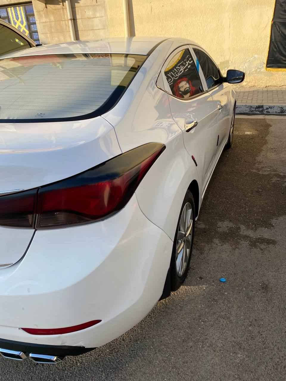 السلام عليكم.. للبيع سيارة إلنترا 2015 خليجي فول مواصفات، محرك 1800. السيارة رقم بصرة دولي والسنوية باسمي. بخصوص البدي: بيها بارد قليل بالباب والجاملغ. السعر المطلوب 118 ورقة (وبيها مجال للشراي).
للاستفسار والاتصال: ***********
(ملاحظة: الاتصال هاتفياً فقط لعدم التواجد على الفيس بوك). البصرة, العراق
