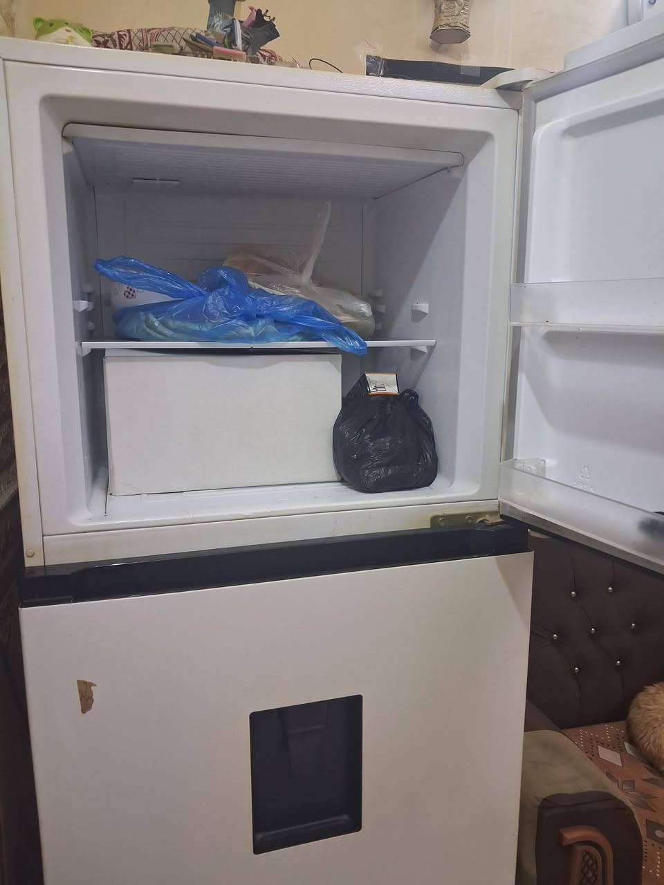 ثلاجه حجم كبير بس بعدها جديد بس متبرد البيع


**إذا كنت صاحب هذا الإعلان وتريد حذفه لأي سبب، رجاءا أرسل رسالة إلى الدعم الفني**