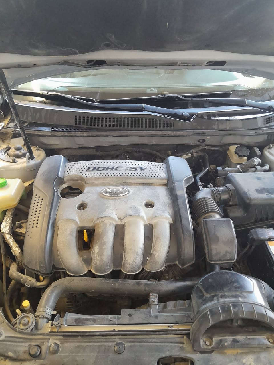 السلام عليكم
سيارة اوبتما لوتز موديل 2009 رقم شمالي الجديد بدون ضرر صبغ فقط صفحة الصدر تدفئه تبريد محرك 2000 Gxl لاتبخير ولاتنقيص تخم تاير جديد ويل كب فتحة سقف كشن جلد تدفئة بالكشن  تحكمات حساس خلفي تحويل مباشر 
السعر105$
وبيها مجال
للاتصال***********
