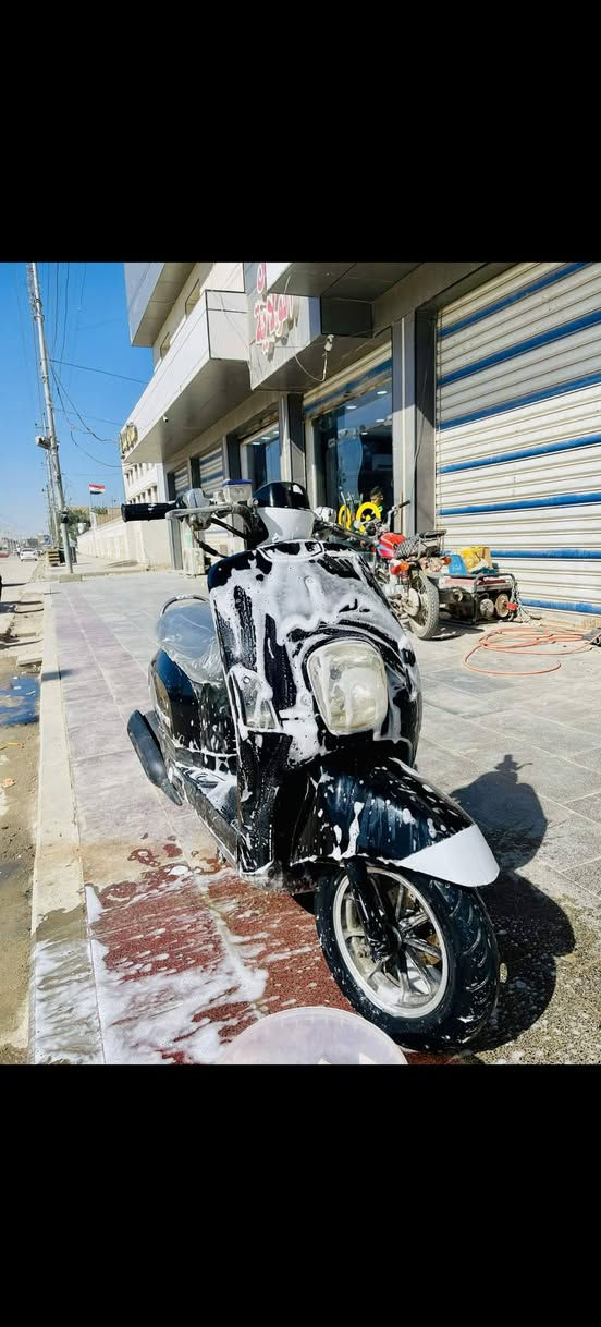 السلام عليكم  دراجه بوليس لبيع مفتوحه بس ولفات دراجه كلش نضيفه.  الرقم ***********
