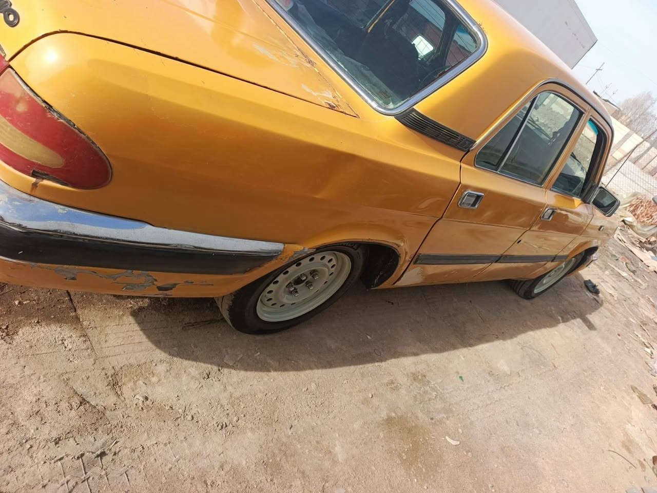 السلام عليكم
فولكه لبيع مكينه ثنين ونص
سنويه ل 22
تبريد شغال حداديه جاهزه
اكسن محور سيدان سياره
جاهزه عله اخر حبايه
السعر  20
***********
