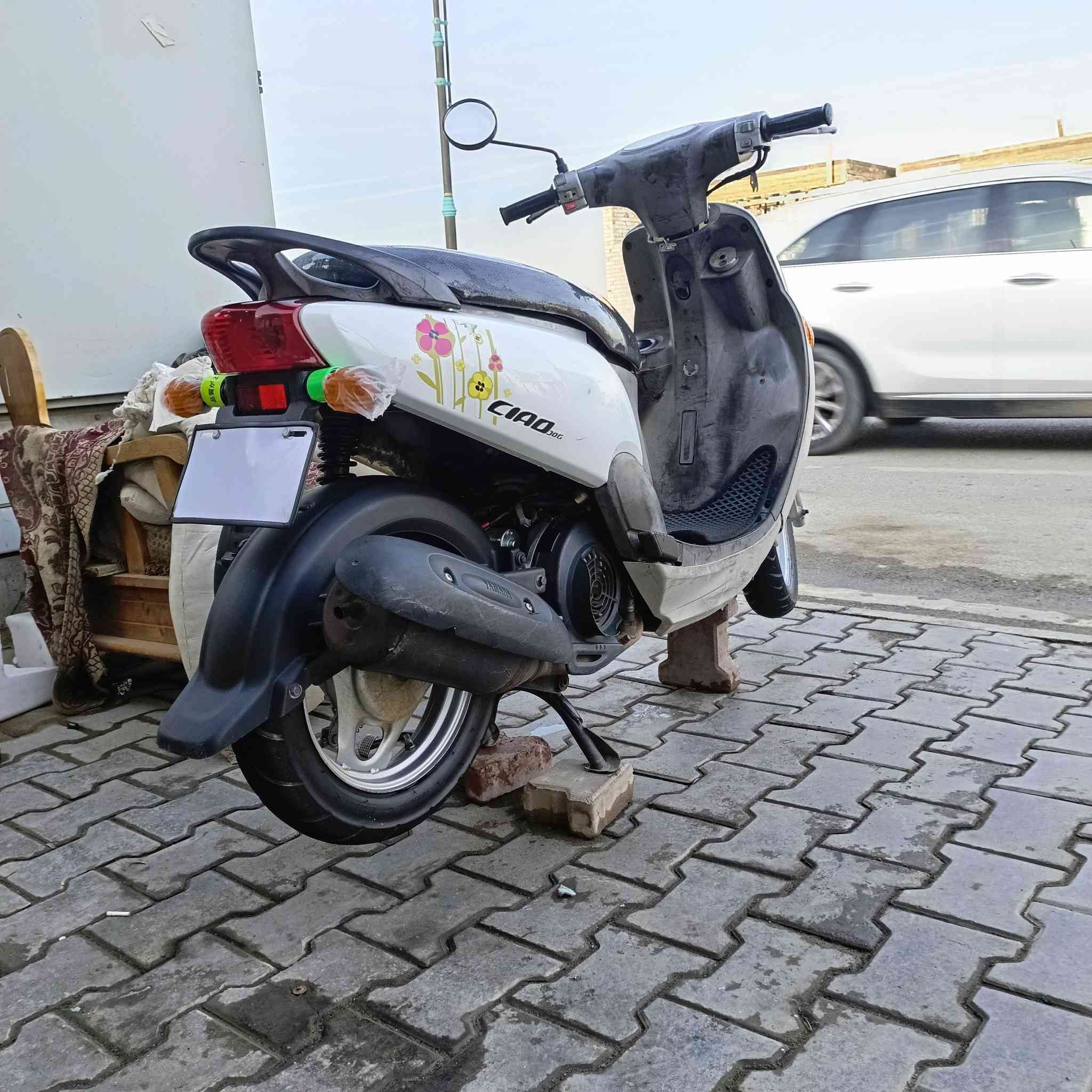 سلام عليكم فله للبيع مكفوله عامه نضيفه وبيه كفلت لبيض جماليه وبيه لصليات لمكان كوت داموك وهذه رقمي للستفسار ‏‪***********‬‏
