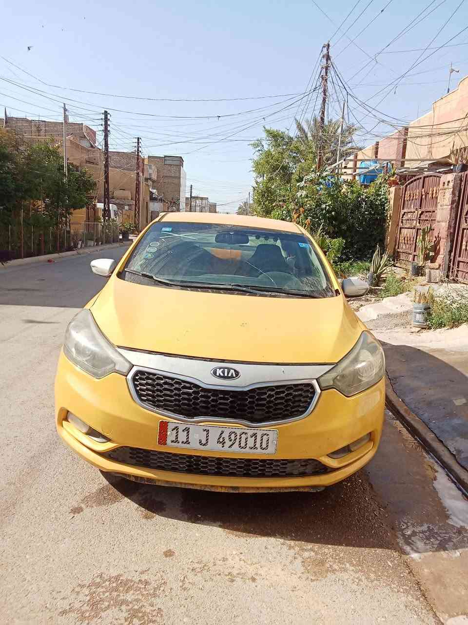 السلام عليكم فورتي 2015 امريكي محرك كير مكفول تبريد شغال  بيها بابين تبديل  شواصي الغود مكفول بسمي هزه جديده مصفره غرامه هيئه ستفسار السعر 95 بيها مجال ***********  ترهم مراوس حسب قناعه
