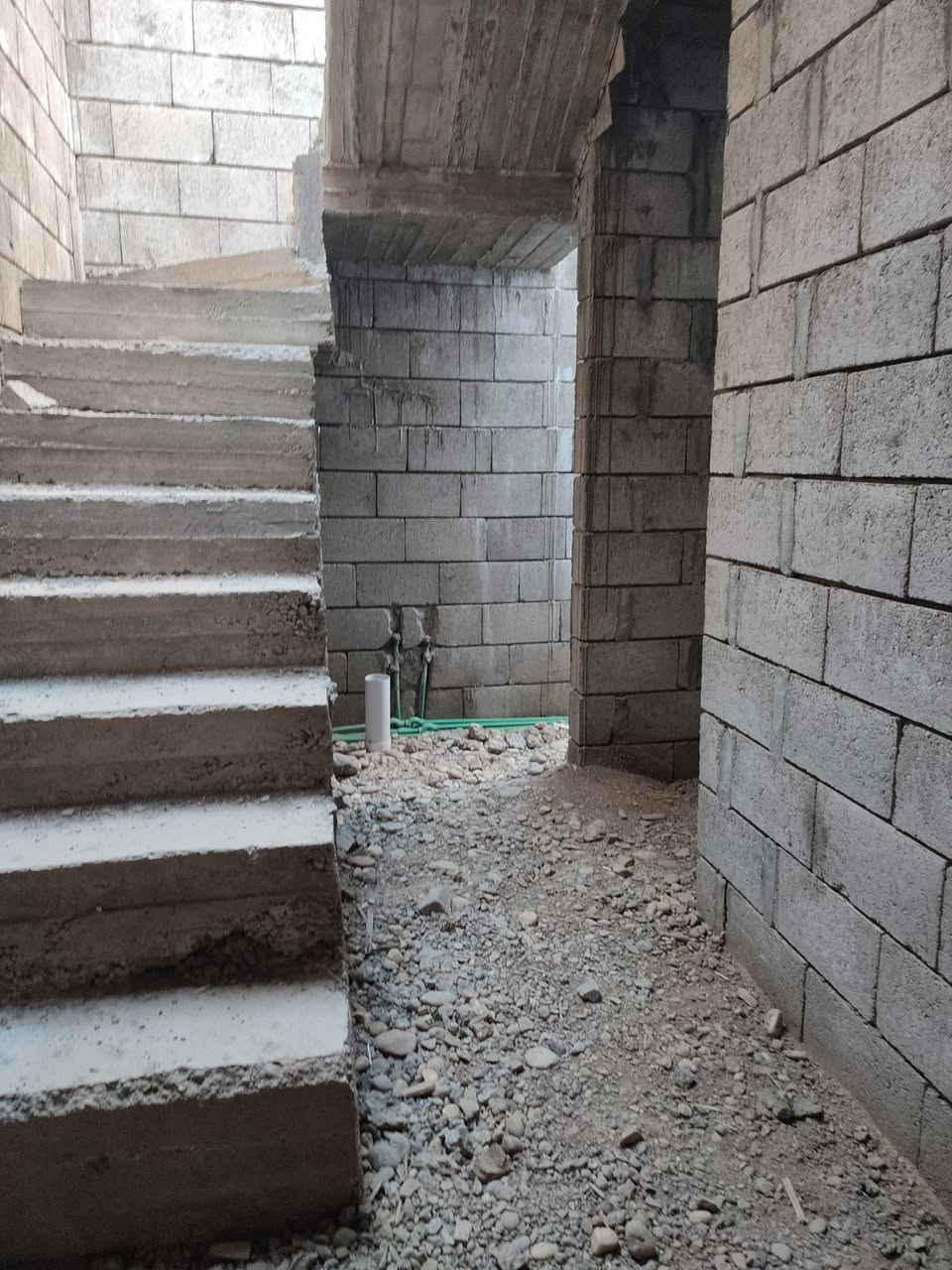 هيكل للبيع بسعر مناسب خدمات كامله.. مساحه 130متر شرؤق مؤسس مجاري باب كراج ابؤاب واجهه...قؤسيات حي الزيتون قرب جامع العادل.. يرهم مقدمه وبلشهر ***********
