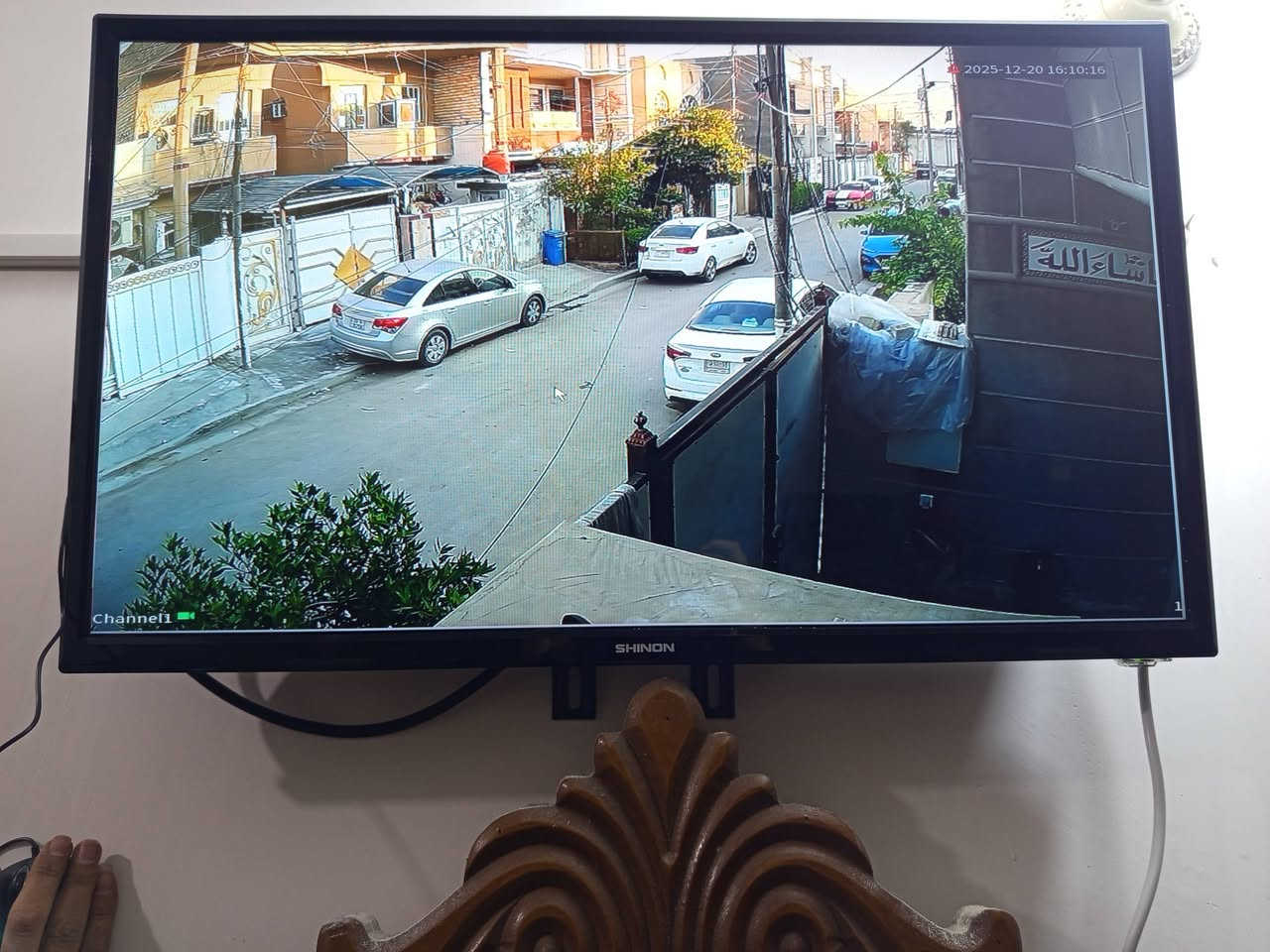 بسم الله الرحمن الرحيم
«وَقُلِ اعْمَلُوا فَسَيَرَى اللَّهُ عَمَلَكُمْ وَرَسُولُهُ وَالْمُؤْمِنُونَ 
          صدق الله العظيم

(الحمدالله تم تامين  بيت  في بغداد منطقه حي جهاد 

سستم كاميرات  من ماركه دهوا  الاصلي دقه 2 ميكا  فول كلر صور وصوت 

الموصفات :
 ✅كامرات  عدد 4 دقه  دقه 2 ميكا بكسل  حقيقي  ملون ليلي نهاري  دبل فلاش  
   من ماركه  دهوا  لاصلي وكاله ) 💯👌

✅جهاز xvrنوع  دهوا   الاصلي  دقه 2 ميكا  العربي الحديث 

✅ اسلاك طول 18 متر عدد 4 نحاس الاصلي مزدوح 

✅هارد 500 كيكا  البنفسجي الاصلي  

✅بوكسات كاميرات عدد 4

✅كيبل HD دقه 4K
 
✅ماوس لاسلكي 

▪️مع ضمان  2 سنه   حقيقي صيانه وستبدال   في جميع ملحقات 

 ▪️نصب حترافي👌 و دقه في العمل 💯💯 

❗️❗️ملاحضه  اماكن الكامرات حسب طلب زبون❗️❗️
 
*********** مهندس يوسف 

🔴ومتوفر جميع انوع كامرات الاصلي وكاله 
بيع ونصب وصيانه جميع انوع كامرات 

🔴والعمل في جميع مناطق بغداد كرخ ورصافه 

ويوجد ايضآ توصيل في بغداد وجميع محافظات 

🔴ومتوفر كشف مجاني للموقع  

#كامرات 

للستفسار ***********وتساب 
#دهوا
#اسوار
#شاهين 
#هيكفجن
