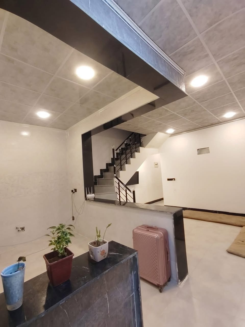 ⚜️مكتب البلديات للعقار⚜️
للايجار للايجار
دار سكني في حي السماح الاساتذة قرب المستوصف
المساحة ١٠٠م طابقين بناء حديث
ط١ غرفة نوم وهول واستقبال ومطبخ وصحيات
ط١ غرفة نوم وهول واستقبال ومطبخ وصحيات وبيتونة
للاستفسار الاتصال☎️ ***********
عنوان المكتب / الموصل حي المشراق فرع مطعم طماطة2
