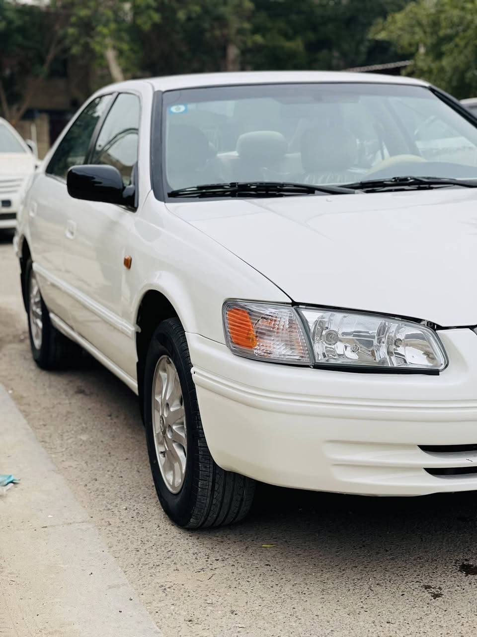 لام عليكم كامري ٢٠٠٢ رقم بغداد جديد بسمي سياره كامله مابيها نقص تخم تاير جديد صدر أمامي خلفي جديد مكينه جديده مال حاويه ٤سلندر  مدوشمه تبريد ثلج ❄
مصبوغه حزام فقط جماليه وعندي صور قبل الصبغ 
السعر ٨٨وبيها مجال العنوان بغداد 
***********
