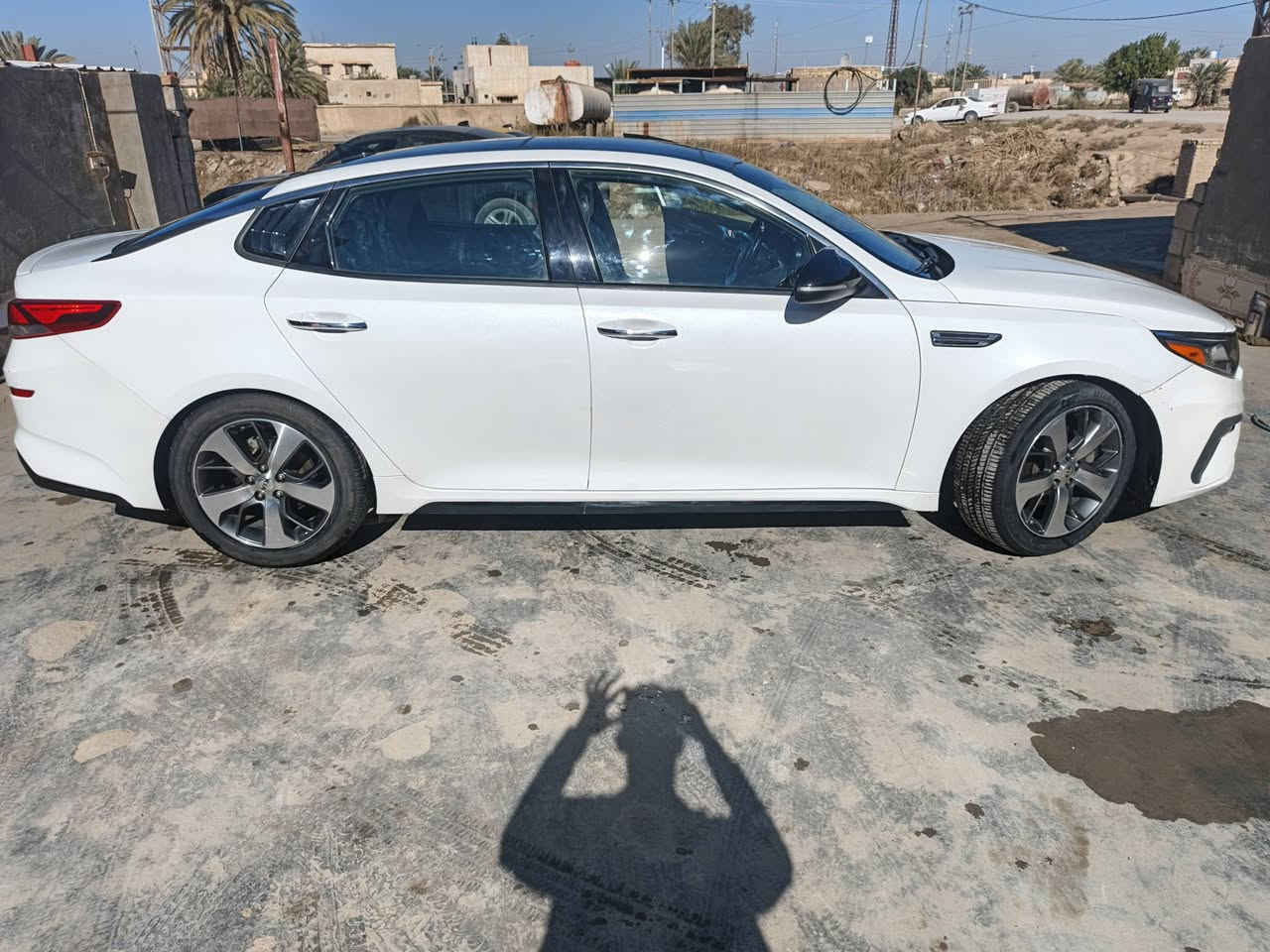 السلام عليكم كيا اوبتما موديل 19 وارد امريكي ضربته جاملغ وبنيد فئة s فول مواصفات فتحه بصمتين كامره دوار راذرات شاشه كبيره رقم بغداد دولي ماشيه 69    السعر ١٤٢     الرقم***********
