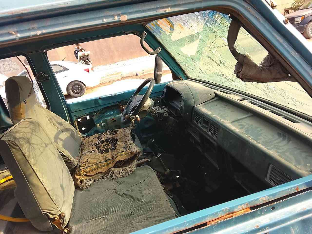 هونداي حمل موديل 96 الكيه كلشي مابيه بس البم مالته تعبان طفت ماتشتغل يرادله تجفيت الكيه بدون راعي السياره اله حصه كاز وسنويت راعيه موجوده بس ماندله السياره عوزه اشكم شغله سعره ١٥ ورقه قفل هاذه رقمي  الشراي بي خير ويدلل مكاني كربلاء 0788 492 1605
