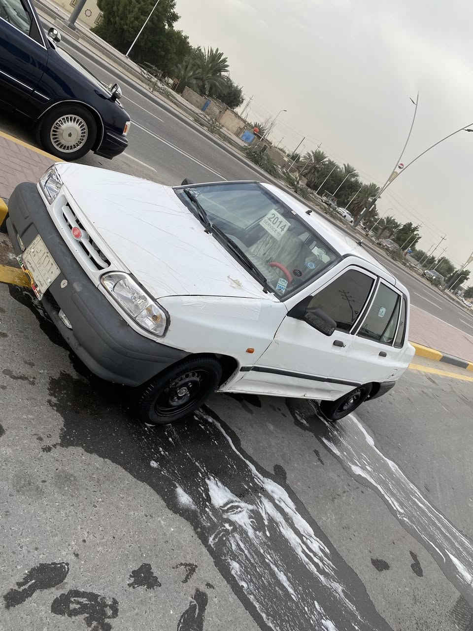 يا الله سلام عليكم اخوان سايبه لبيع 2014سياره جاهزه مكينه كير بس الرابع يفلت تبرتبريد شغال حداده تخم تاير جديد. مشط جديد سياره زاهزه بيع  ومراوس حسب القناعه مكان السياره البصره الشعيبه حي المرتضه السعر 30رقم الهادف***********خوان ما متواجد عله الفيس
