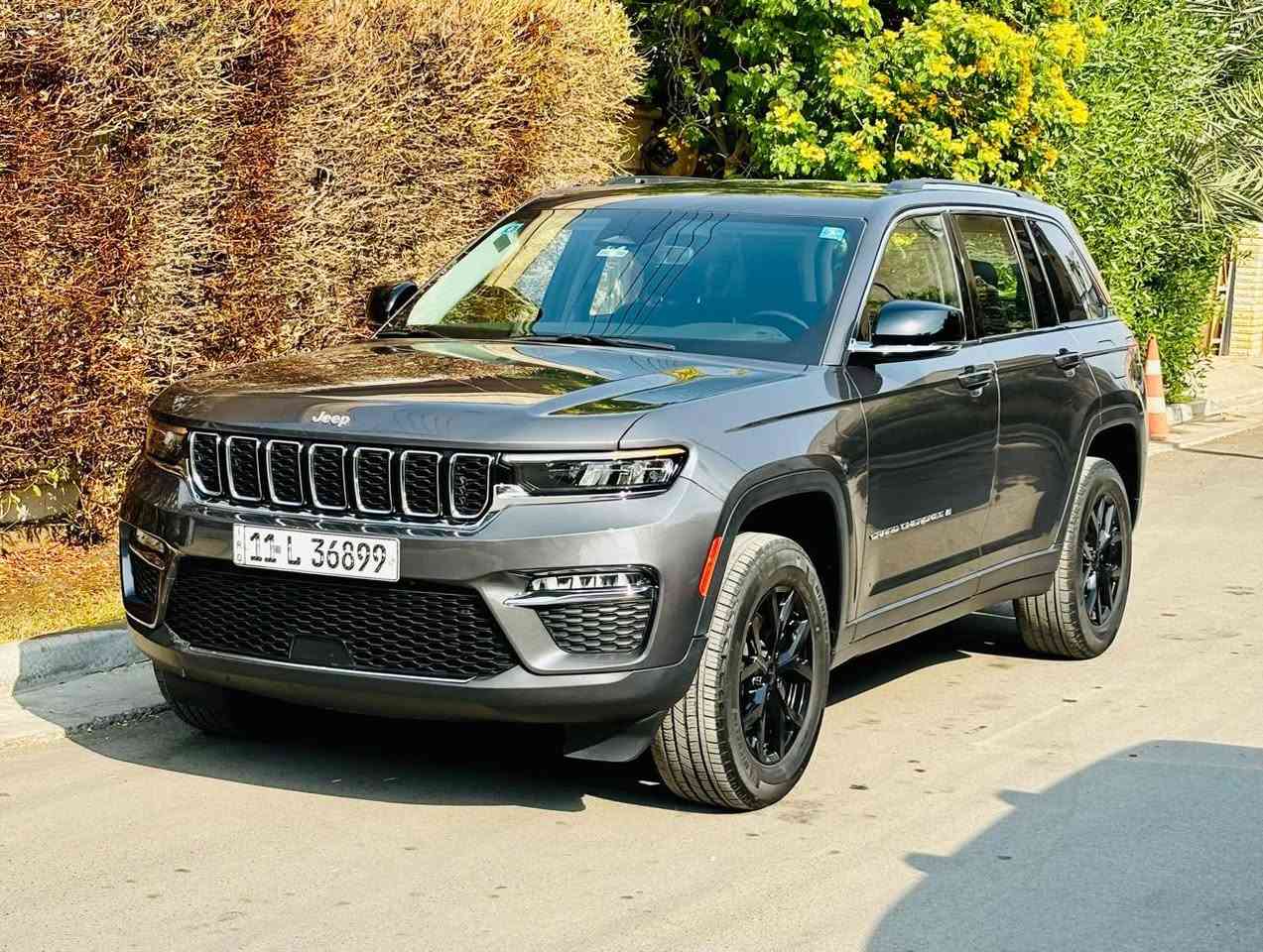 السلام عليكم 
جيب لمتدد موديل 2022 
5 راكب قصيره ماشيه 72 الف 
(رقم بغداد سنويه باسمي )
وارد امريكي مكفوله كفاله عامه او صور امريكا موجوده بل منشور دعاميه اماميه مفتوحه او نفسه راجعه او ع فحص وين ميحب المشتري السياره كلش جديده او ما بيه اي نقص 
مواصفاته :- بصمه ،كشنات جلد ،شاشه كبيره، حساس خلفي ،رادار امامي خلفي جانبي، جنطه كهرباء. كشنات كهرباء .تحديد مسار .اوتو ستوب .لد امامي خلفي .لايت زينون عالي ناصي ،دشبول ديجيتال 
مكان السياره المنصور 
السعر (285) ورقه 
***********
