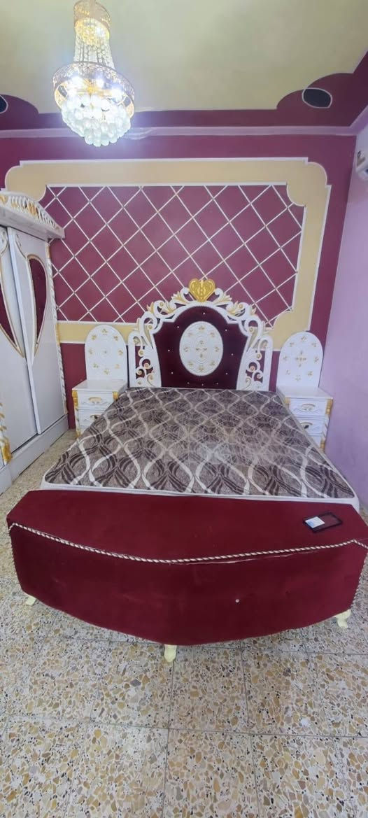 بسم الله  ((  للبيع  )) غرفة نوم تصميم تركي خشب صاج صبغ حراري ابيض الغرفه فول نظافه مستخدمه شي قليل الغرفه  6 قطع كامله 
السعر خاص للشراي


**إذا كنت صاحب هذا الإعلان وتريد حذفه لأي سبب، رجاءا أرسل رسالة إلى الدعم الفني**