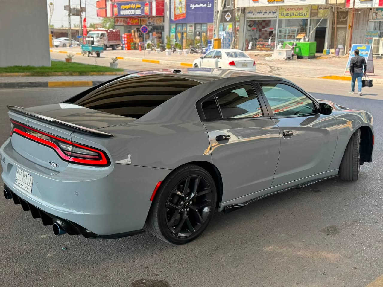 جارجر sxt موديل 2020ماشيه 100 لون سموك مميز
مواصفات فول عدا الفتحه  شاشه جبيره كشن حضن 
ويل 20 داخل كاربون فايبر عليه اضافات حلوه بلعافيه ع الياخذهه جاهزه من كلشي 
ملاحضه: : حادثه بلمنشور فقط بنيد صبغ  وبارد بجاملغ بصيط
السعر 215 بيه مجال بسيط 
مكاني كربلاء 
للاستفسار  ***********
