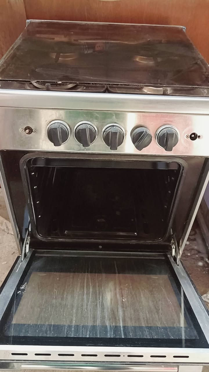 طباخ إيطالي نضيف السعر 75 للاستفسار *********** حسينيه الراشديه مدخل الشهيد رائد
