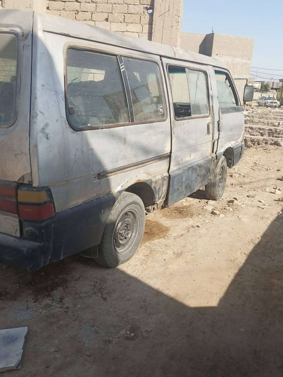 كيا بستا ٩٤ رقم صدامي
تفصيخ بدون محرك كير كوم حديد
اكسن وتخم تاير حداديه جديده مشط جامه مامكسر
دشبول نظيف براكيتات اتظاف السعر ٥ أوراق وبيها مجال الشراي بسيط مكانها السماوه ***********
