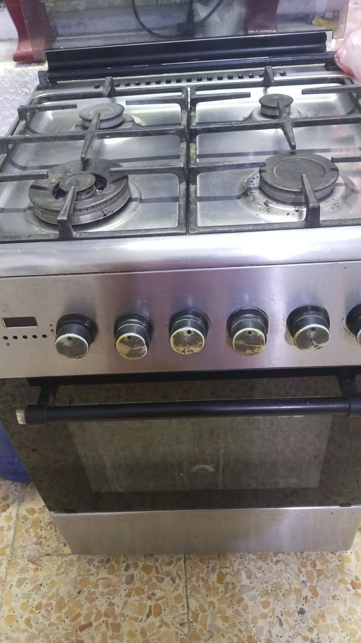 طباخ اربع عيون نظيف جدا
سعر البيع ١٠٠ الف 
العنوان بغداد -الكفاح


**إذا كنت صاحب هذا الإعلان وتريد حذفه لأي سبب، رجاءا أرسل رسالة إلى الدعم الفني**