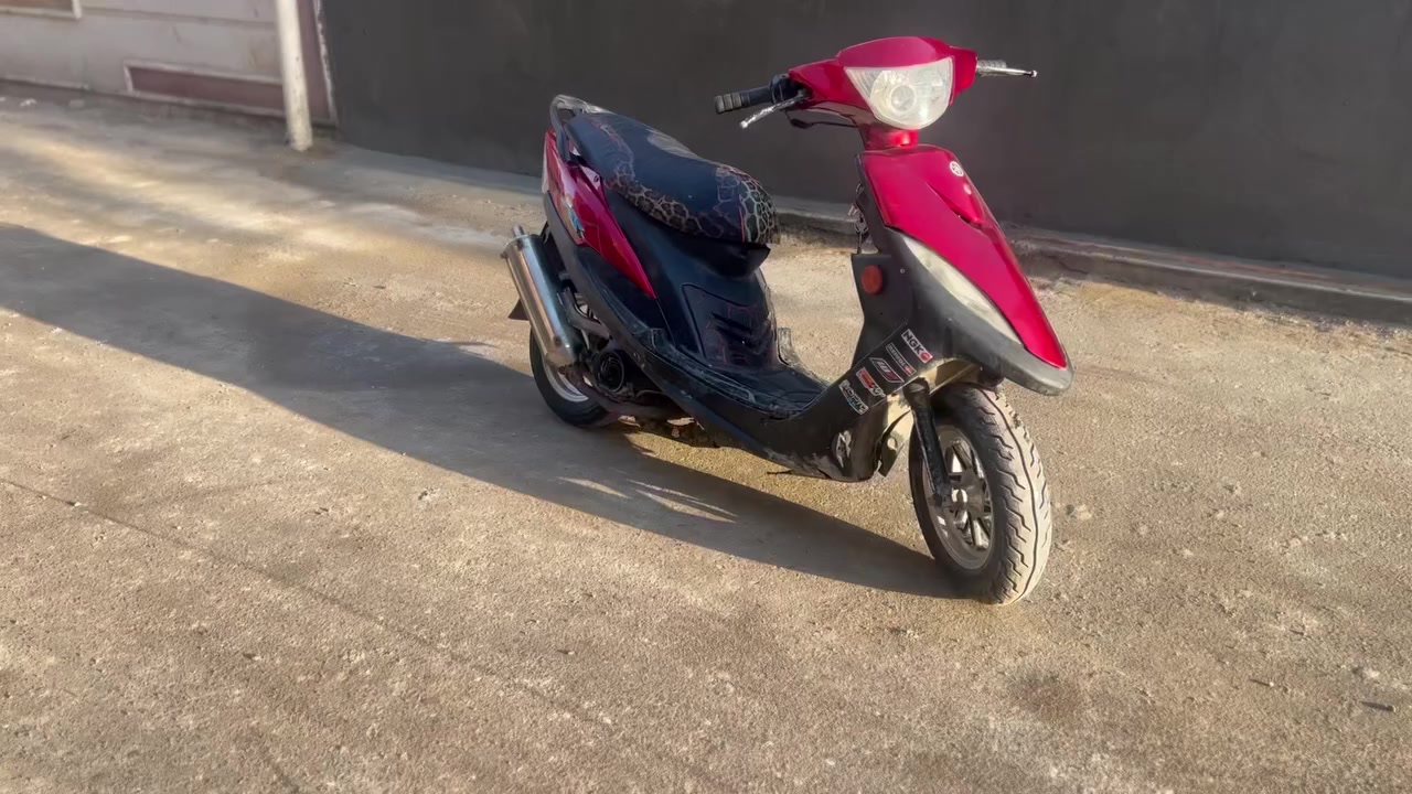 دراجة ماكس للبيع مكينه مفتوحه بوشه 55 دراجه شلعه ومعدل وصوته ناعم تفحصه بيدك ناقصه بس كتف سلف وتشتغل سلف وعندي الكتف ويحتاج اله سكن وكلوب امامي فقط دراجه كامله من كلشي سعره 600 وبيه مجال شراي يراسلني على رقمي واتساب موجود ***********
