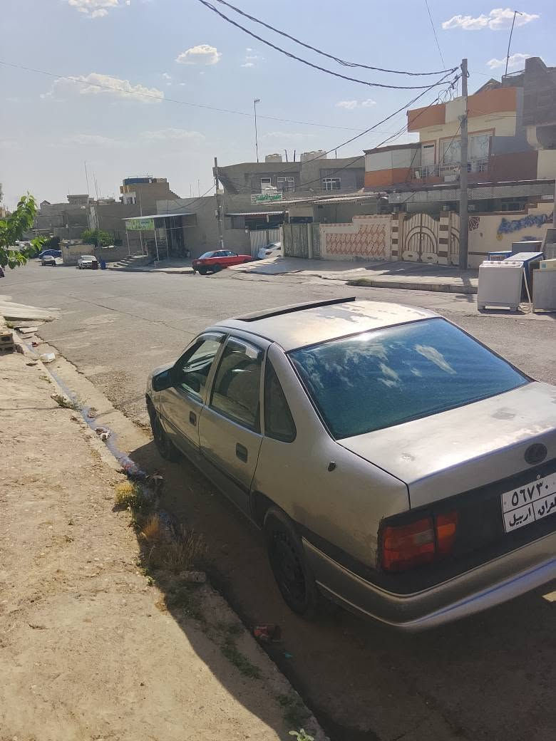 اوبل مەکەینە 18 گێر تۆماتیک سلایت موودێل 1993 تەحویل بەشەرت جەمپێکی دواوەی هەیە توند و تۆلی تەخمی پێش و پشتی نوێ جاهزە سەیارەکە بێ مەسرەفە گێر و مەکینە بەشەرت ۰۷٥۱٨٤۱٥٤٥٦ شوێن قەزای خبات مشتەری نی تێ مەکە أربيل, العراق


**إذا كنت صاحب هذا الإعلان وتريد حذفه لأي سبب، رجاءا أرسل رسالة إلى الدعم الفني**