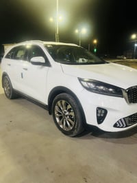 سورنتو ٢٠٢٠ • ٦ سلندر • جلد