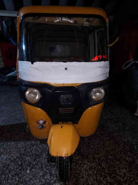 سلام عليكم تكتك للبيع موديل 19 مظلع رقم وسنوية تحويل مباشر تكتك خير من اللة محرك مكفول كشر نضيف المكان الكمالية مكلف بلنشر السعر 5100وبيهة مجال بسيط ***********
